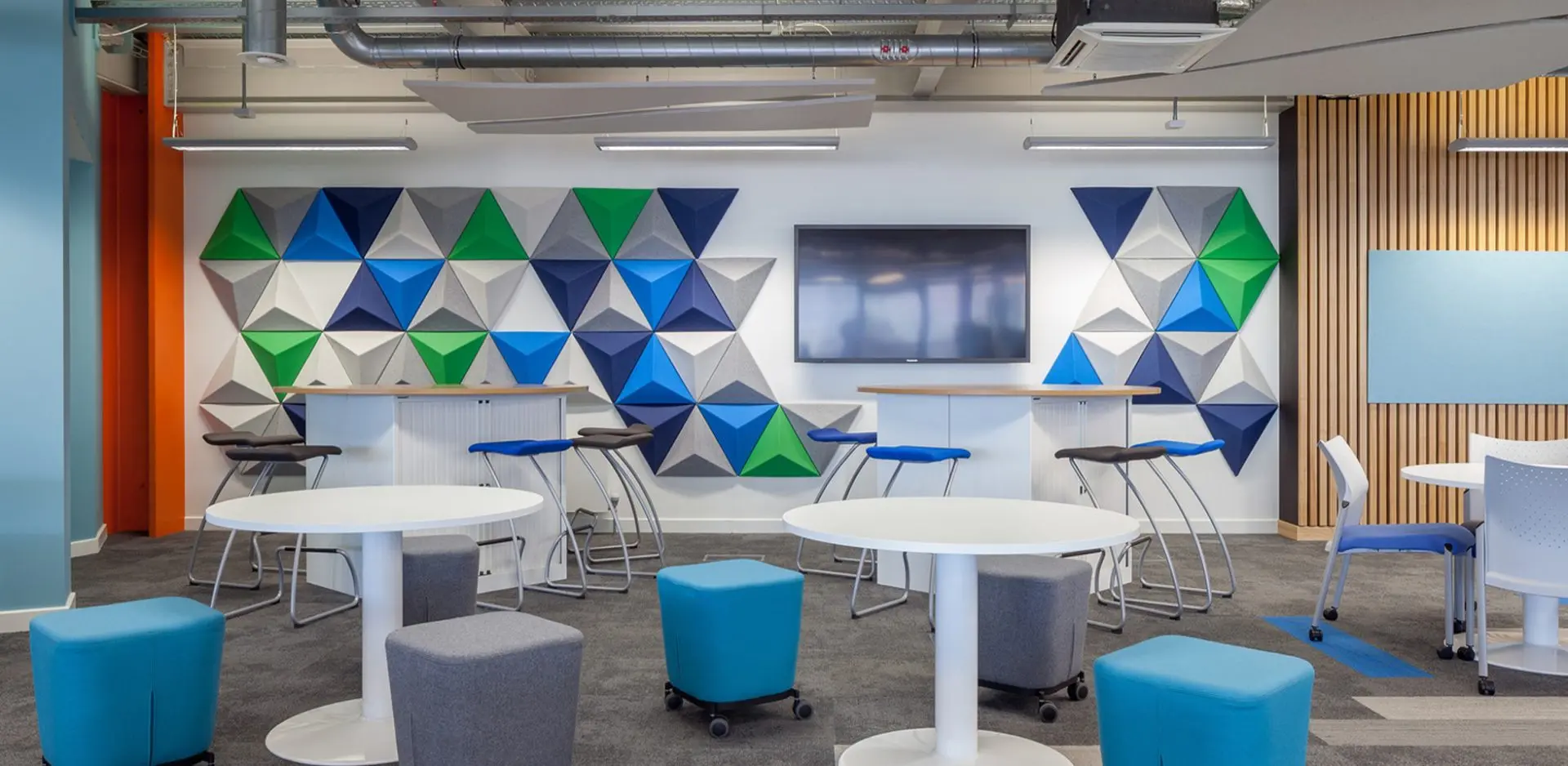 3 boyutlu akustik kumaş kaplı panel